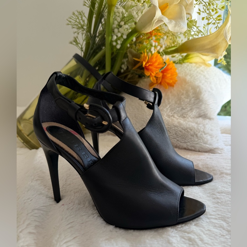 Burberry Black Heeled Sandals - Picture 2 of 10